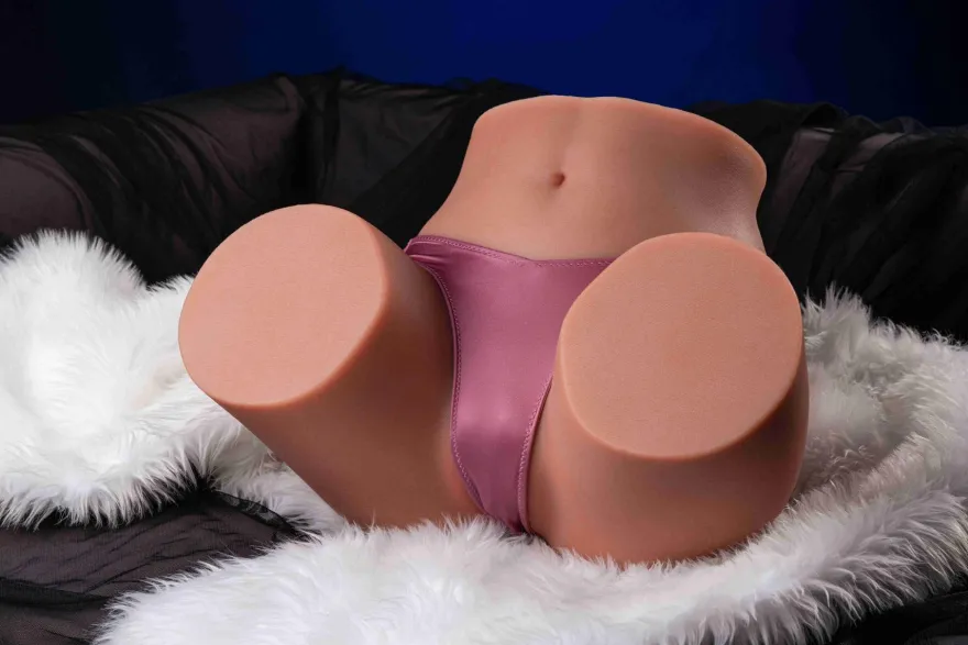 marielove Masturbator Torso Amara-Malaysia Körper