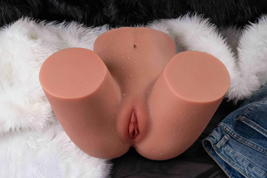 marielove Masturbator Torso Amara-Malaysia Körper
