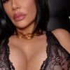 Sexpuppe Djamila Rowe