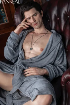 Sexpuppe Pierce-Reynolds